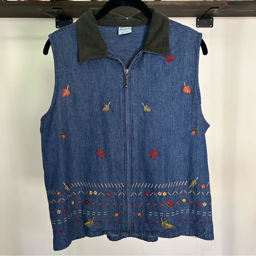 Cascade Blues Fall Style Denim Vest size Medium with Corduroy Collar